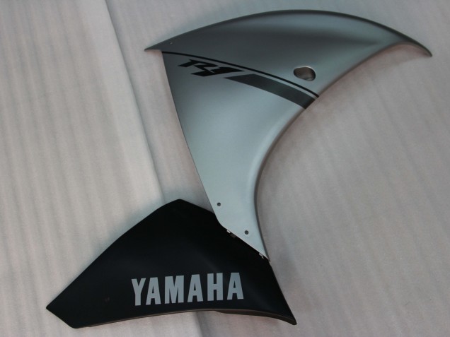 2009-2011 Yamaha YZF 1000 R1 Motorcycle Fairing - Silver Black