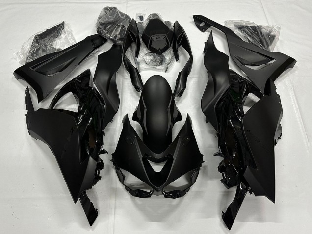 2023-2025 Kawasaki ZX6R Motorcycle Fairings - Matte Black