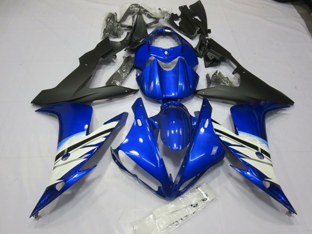 Online 2004-2006 Yamaha R1 Fairings - Blue and white Online 2004-2006 Yamaha R1 Fairings - Blue and white