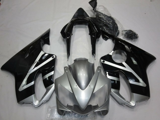 Online 2004-2007 Honda CBR600 F4i Fairings - Silver and Black Online 2004-2007 Honda CBR600 F4i Fairings - Silver and Black