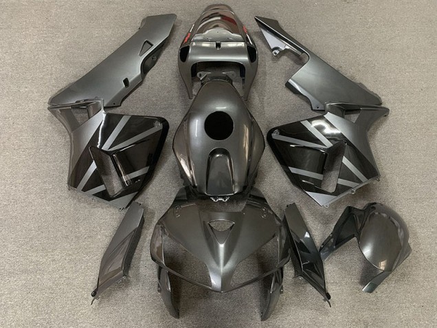 Online 2005-2006 Honda CBR600RR Fairings - Dark Silver and Black Online 2005-2006 Honda CBR600RR Fairings - Dark Silver and Black