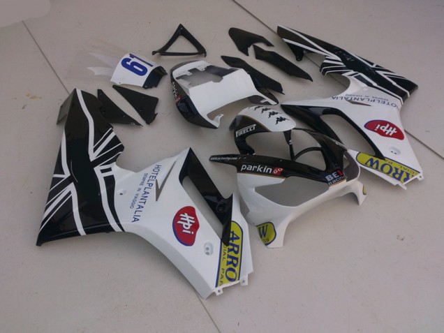Online 2006-2008 Triumph Daytona 675 Fairings - White and Black w Flag Online 2006-2008 Triumph Daytona 675 Fairings - White and Black w Flag